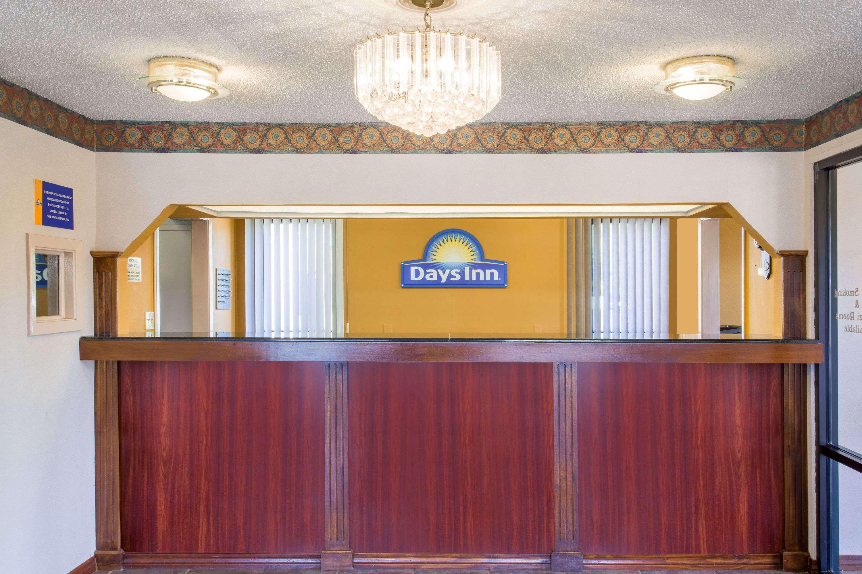 Days Inn By Wyndham Пикаюн Екстериор снимка