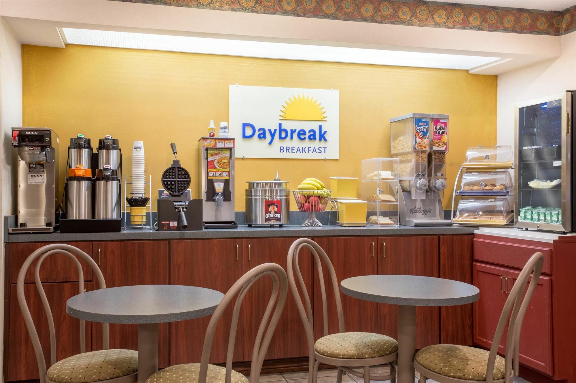 Days Inn By Wyndham Пикаюн Екстериор снимка